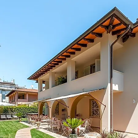 Oda ve Kahvaltı Diletta Forte dei Marmi